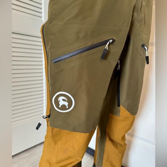 Backcountry Men’s Cardiac GORE-TEX PRO Bib Snow Ski Pant - medium - Picture 11 of 12